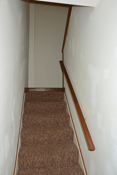 More Photos Of 9107 Industry Dr, Manassas Park Warehouse For Lease