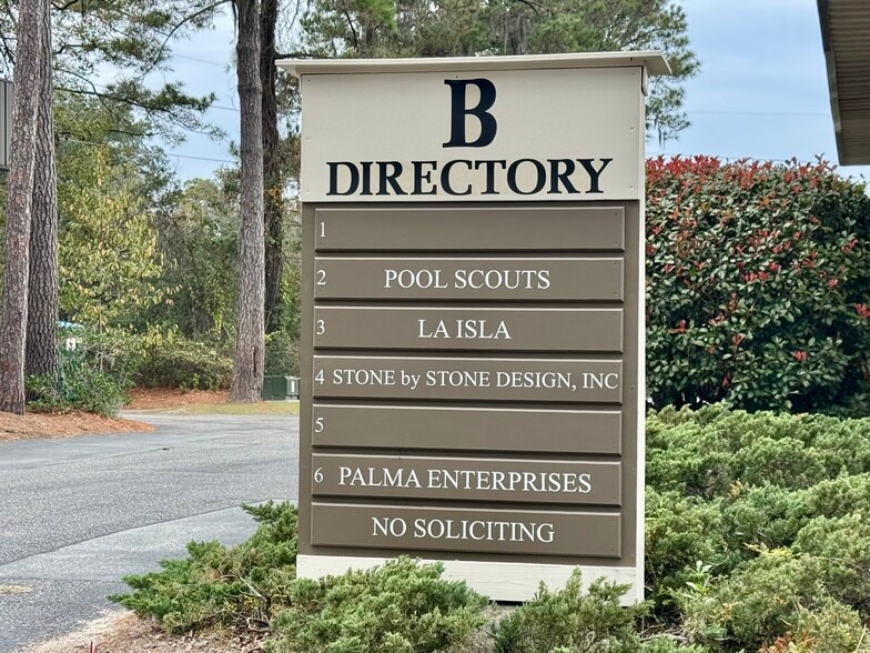 More Photos Of 386 Spanish Wells Rd, Hilton Head Research And Development For Sale