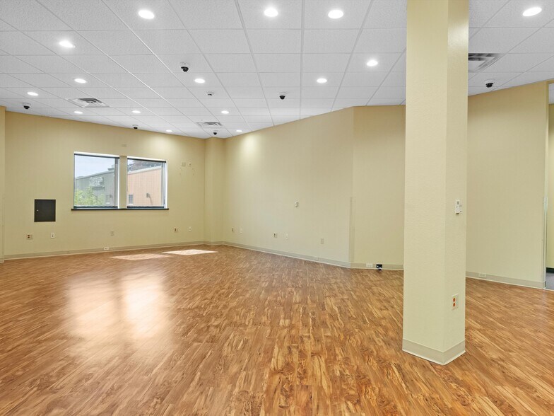 More Photos Of 2205 Forest Ave, Two Rivers Office Residential For Sale