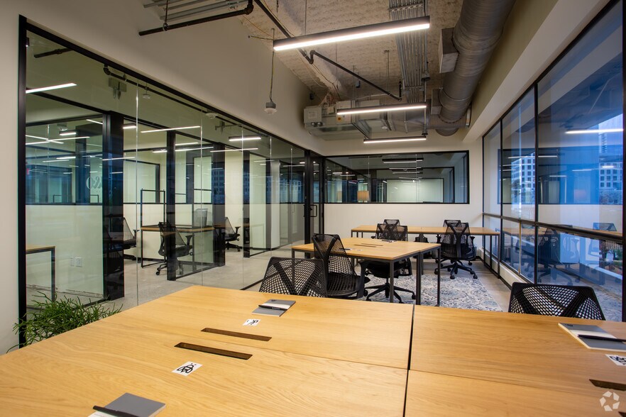 More Photos Of 823 Congress Ave, Austin Coworking Space