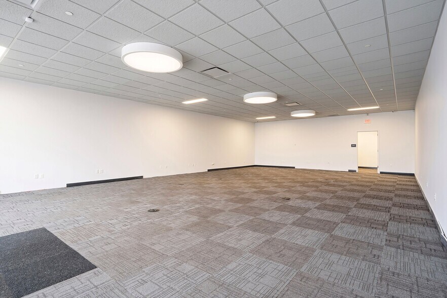 More Photos Of 912 W Bay Ave, Barnegat Storefront For Lease