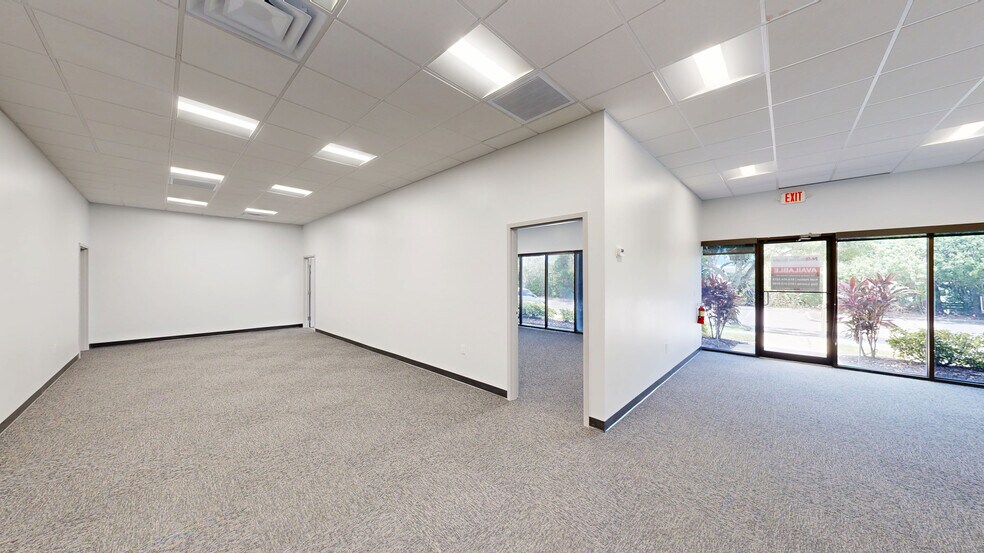 Primary Photo Of 2880 N Scherer Dr, Saint Petersburg Unknown For Lease