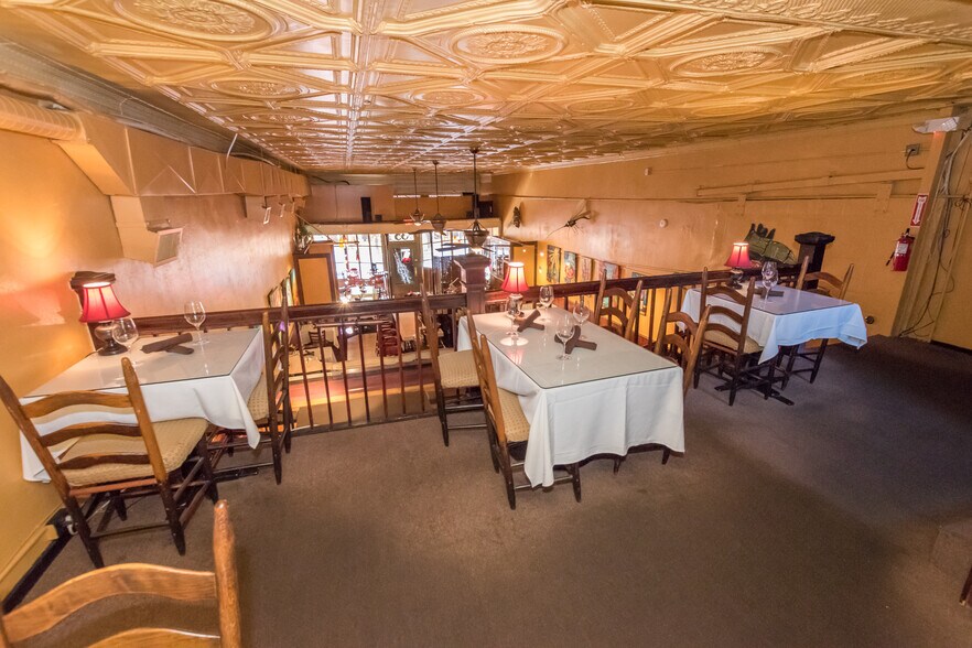 More Photos Of 35 Main St, Bisbee Restaurant For Sale