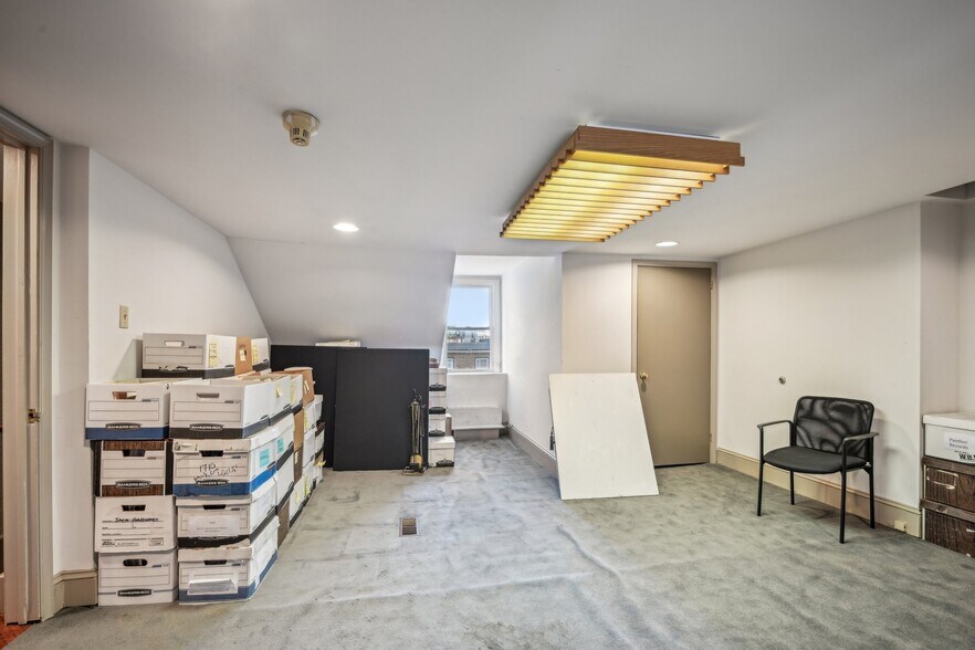 More Photos Of 1710-1712 Locust St, Philadelphia Office Residential For Sale