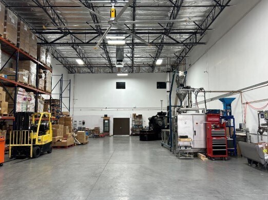 More Photos Of 2950 E Sunset Rd, Las Vegas Showroom For Sale