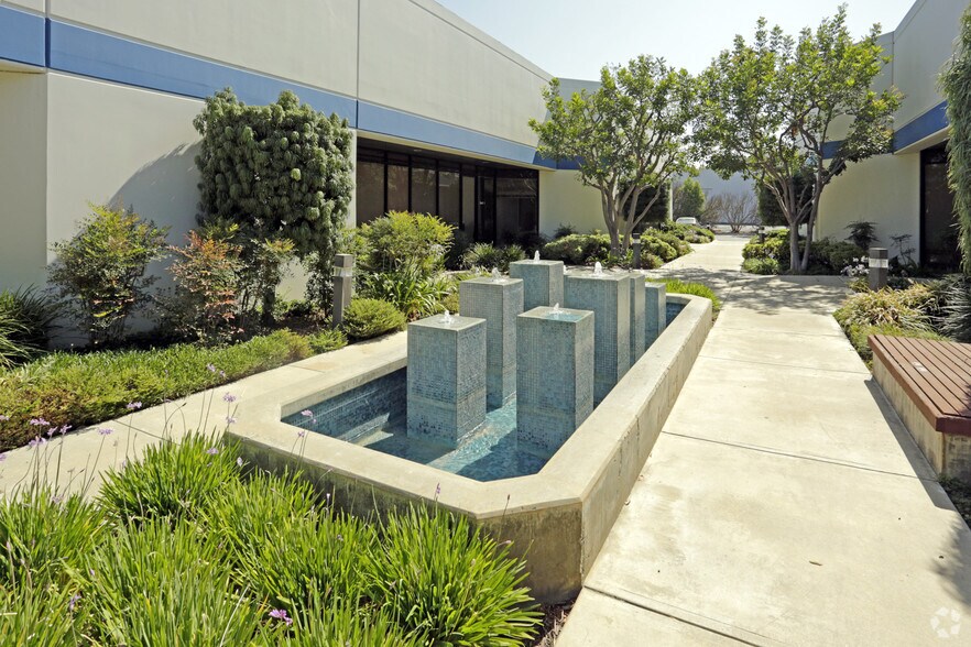 More Photos Of 5148 Commerce Ave, Moorpark Unknown For Lease