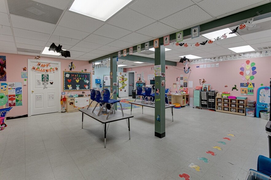 More Photos Of 2426 New Dorset Rd, Powhatan Daycare Center For Sale