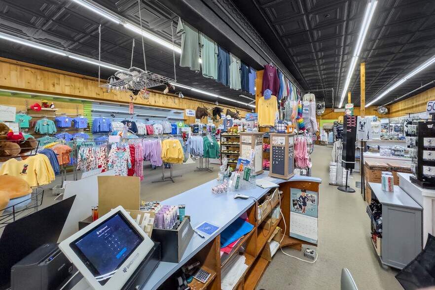 More Photos Of 464 Main St, Rockland Storefront Retail Residential For Sale