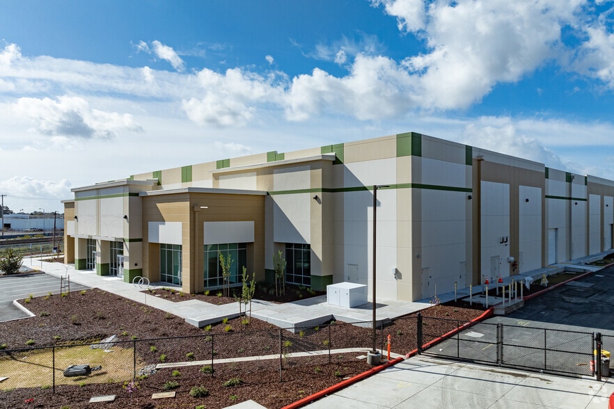 Primary Photo Of 3450 Collins Ave, Richmond Distribution For Lease