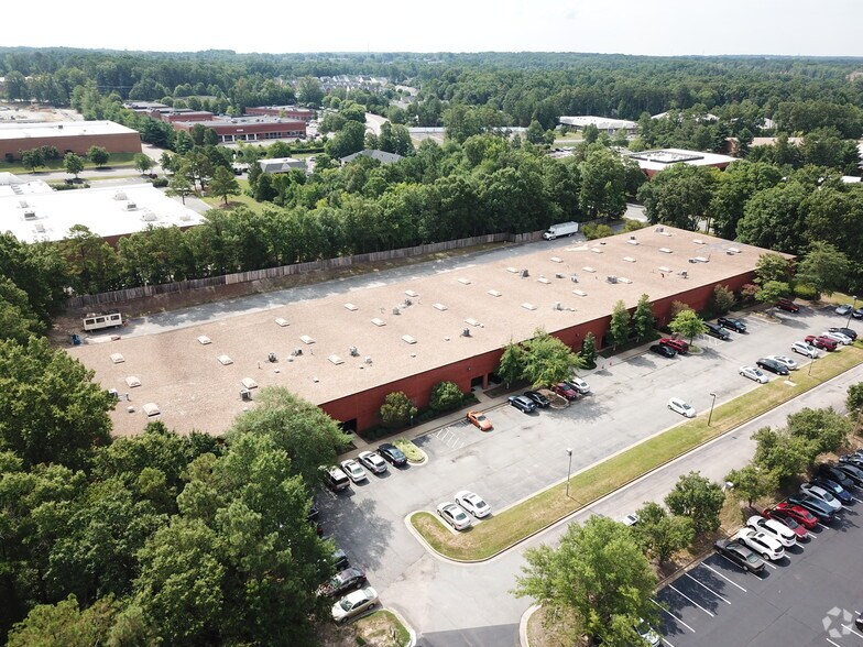 Primary Photo Of 9878-9898 Mayland Dr, Richmond Warehouse For Lease