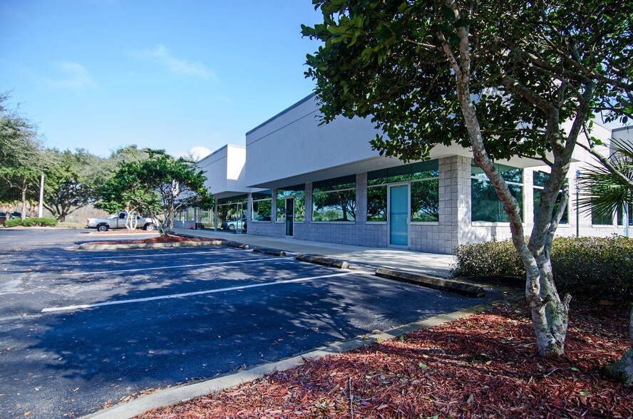 More Photos Of 6820 Southpoint Pky, Jacksonville Medical For Lease