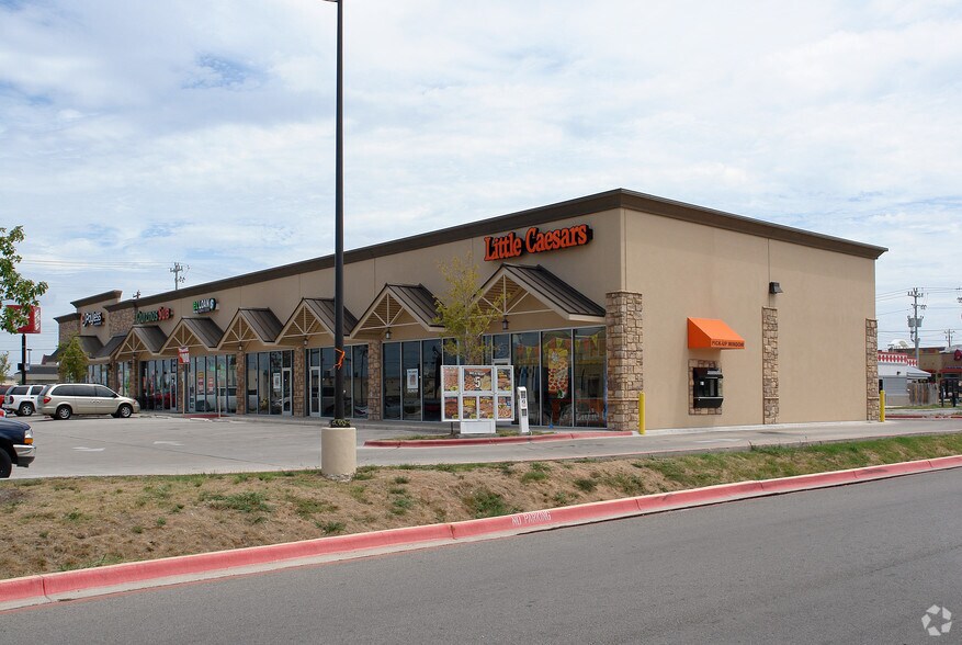More Photos Of 550 Old San Antonio Rd, Buda Unknown For Lease
