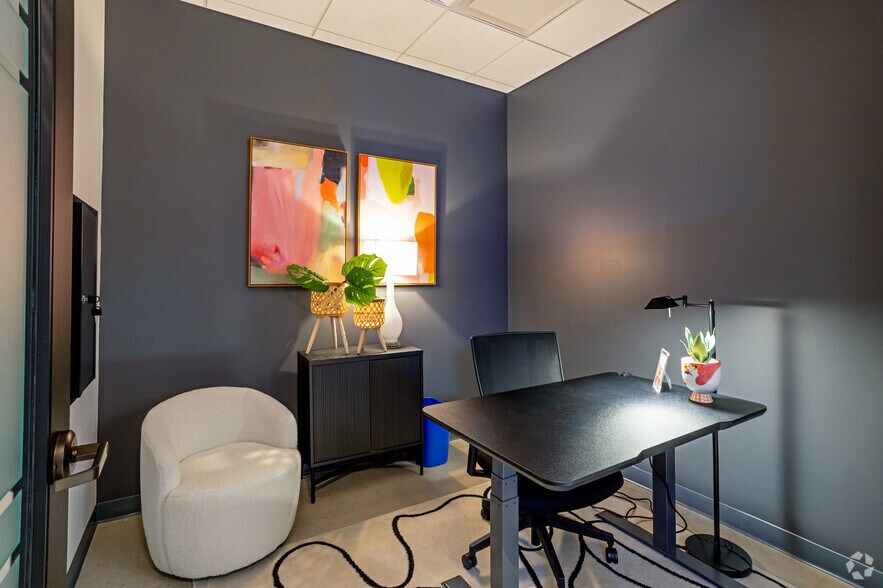 More Photos Of 7710 N FM 620 Rd, Austin Coworking Space