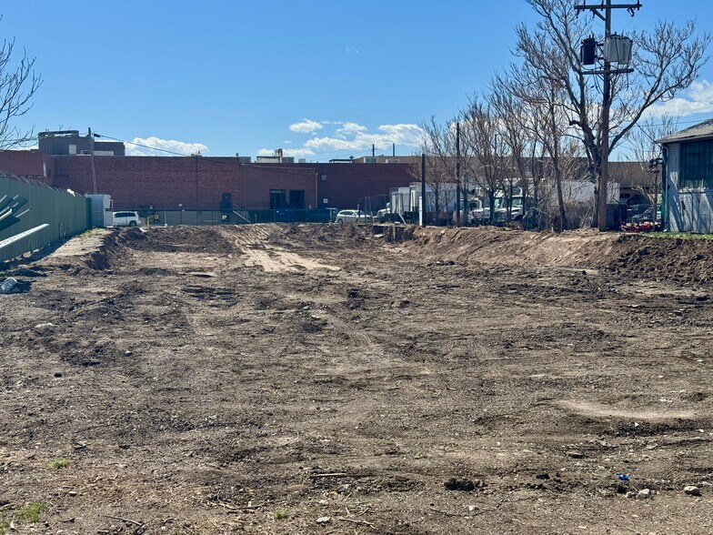 More Photos Of 835 E 50th Ave, Denver Warehouse For Sale