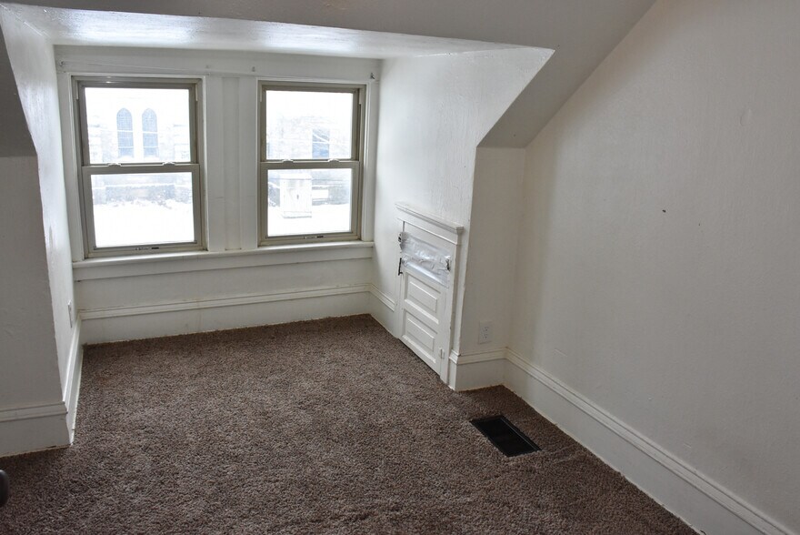 More Photos Of 307 Walnut St, Meadville Apartments For Sale