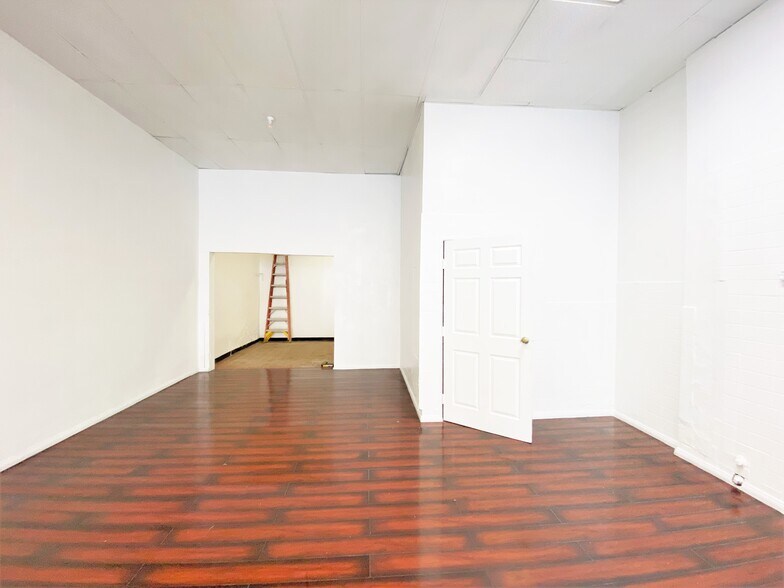 More Photos Of 248-260 S Broadway, Los Angeles General Retail For Sale