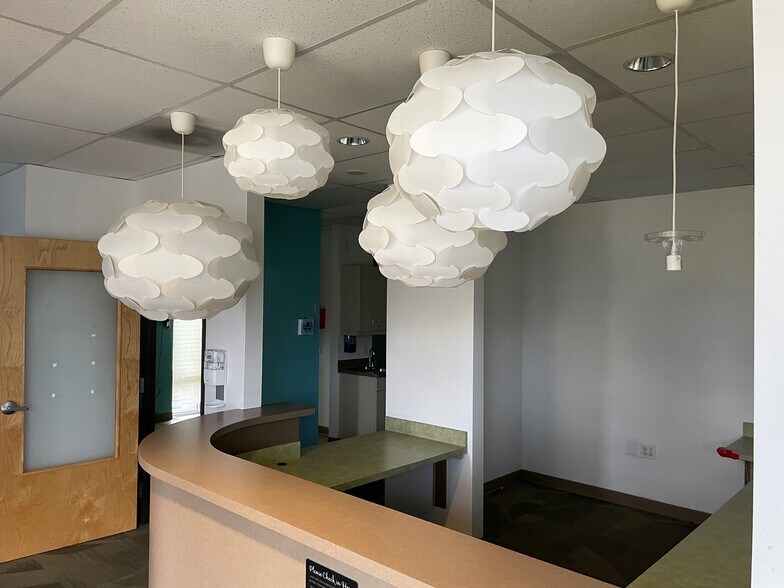 More Photos Of 2150 NE 82nd Ave, Portland Medical For Sale