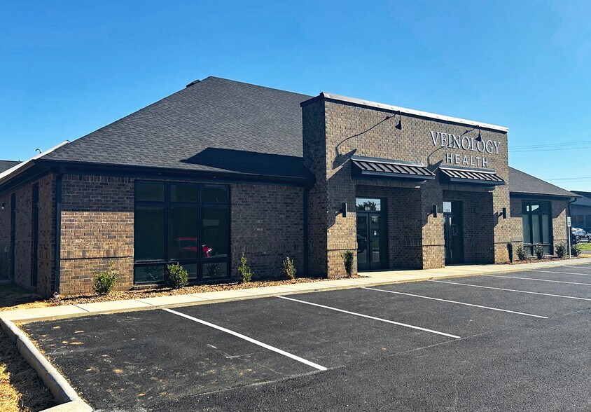 Primary Photo Of 140 E Professional Park Ct, Bowling Green Office For Sale