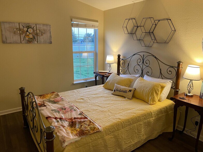 More Photos Of 2017 Walnut Blvd, Brentwood Land For Sale