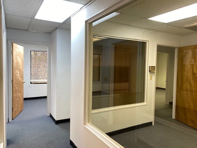 More Photos Of 2751 Dixwell Ave, Hamden Office For Lease