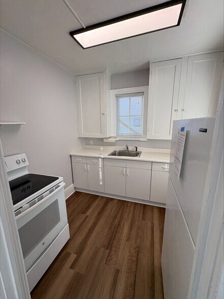 More Photos Of , Albany Unknown For Sale