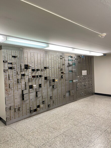 More Photos Of 60 Hempstead Ave, West Hempstead Office For Lease