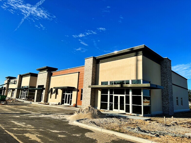 More Photos Of 2536-2544 US Highway 27, Davenport Unknown For Lease