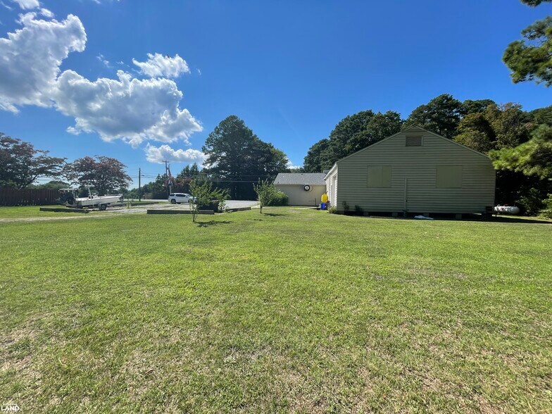 More Photos Of 20835 Nanticoke Rd, Bivalve Convenience Store For Sale