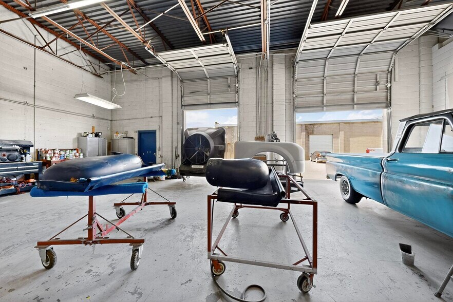 More Photos Of 2105 Aztec Rd NE, Albuquerque Warehouse For Sale