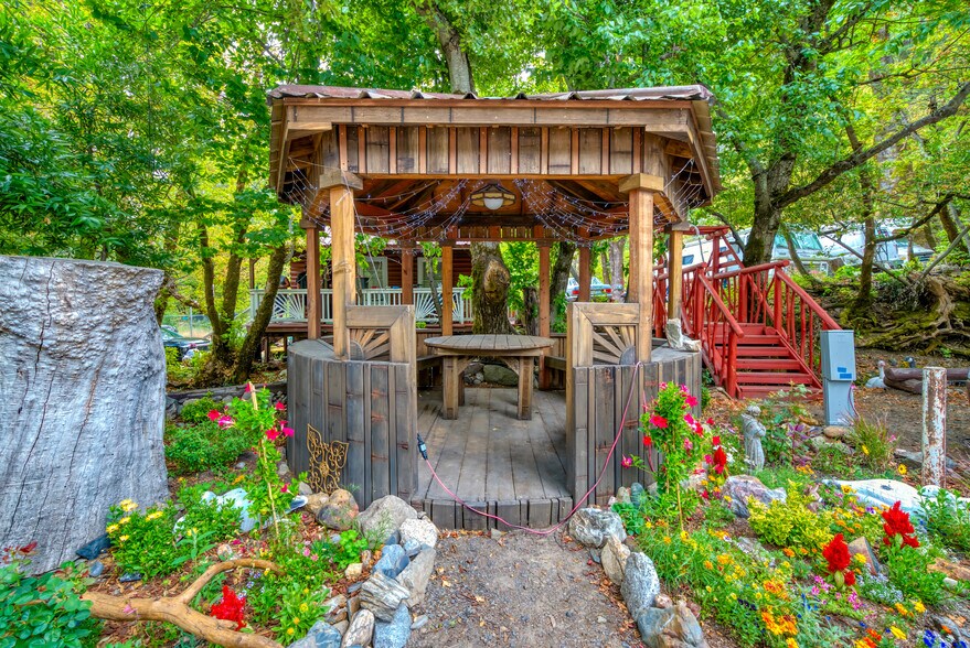 More Photos Of 14785 Belden Town rd, Belden Hotel For Sale
