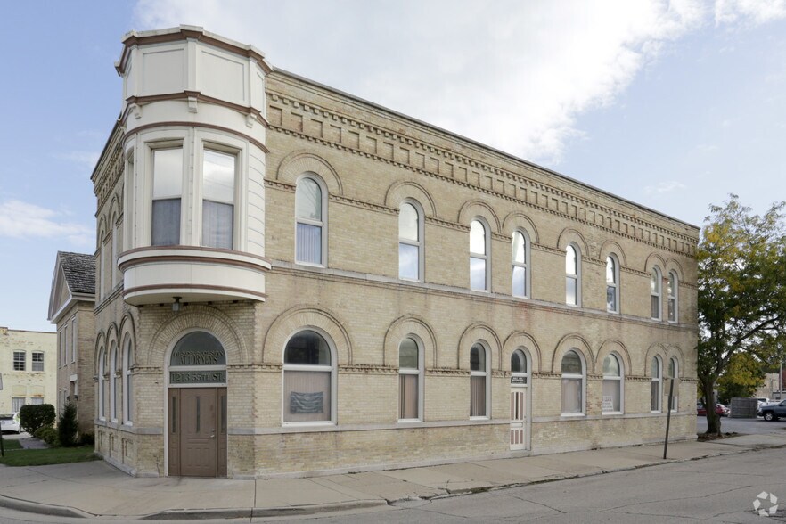 Primary Photo Of 1213 55th St, Kenosha Office For Lease