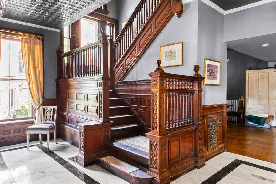 More Photos Of 4 Wethersfield Ave, Hartford Loft Creative Space For Sale