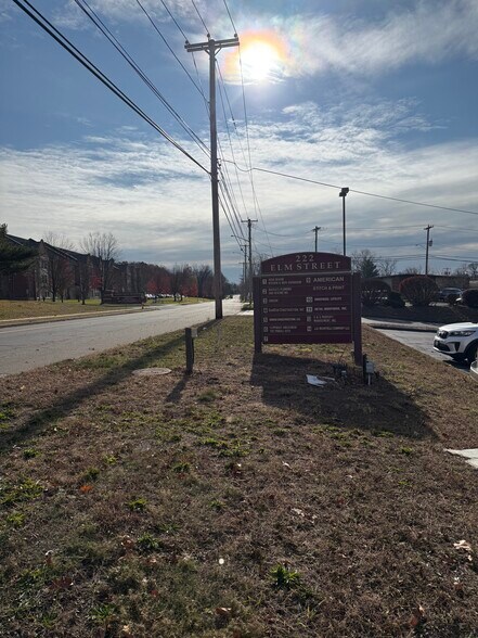 More Photos Of 222 Elm St, North Haven Warehouse For Lease