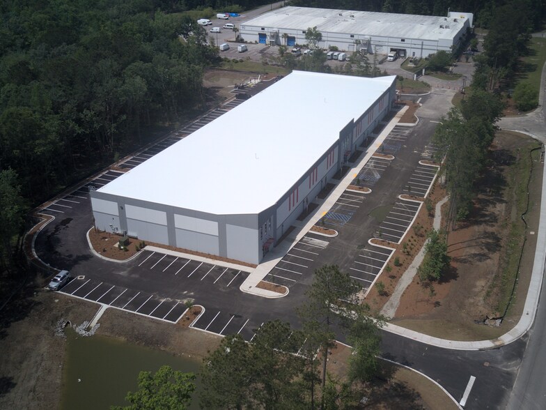 More Photos Of 8439 Palmetto Commerce Pky, Ladson Flex For Lease