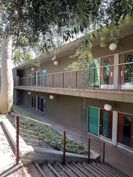 More Photos Of 969 Colorado Blvd, Los Angeles Loft Creative Space For Lease