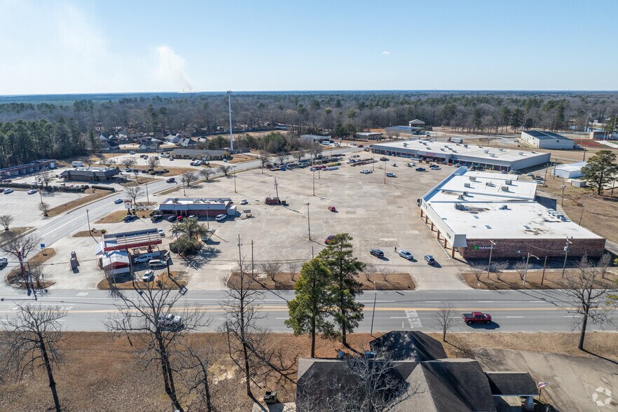 More Photos Of 1308 Main St, Crossett Unknown For Lease