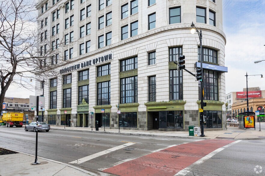 More Photos Of 4753 N Broadway St, Chicago Coworking Space