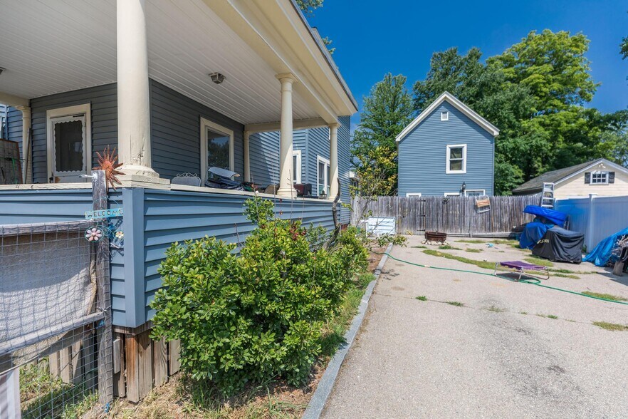 More Photos Of 2 Pleasant St, Rochester Apartments For Sale