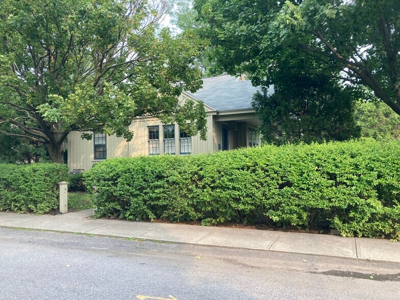 More Photos Of 942 Old Liverpool Rd, Liverpool Manufacturing For Lease