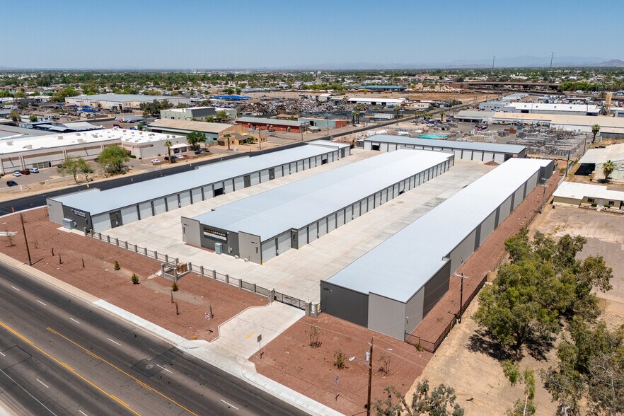 More Photos Of 6123 N 55th Ave, Glendale Self Storage For Sale