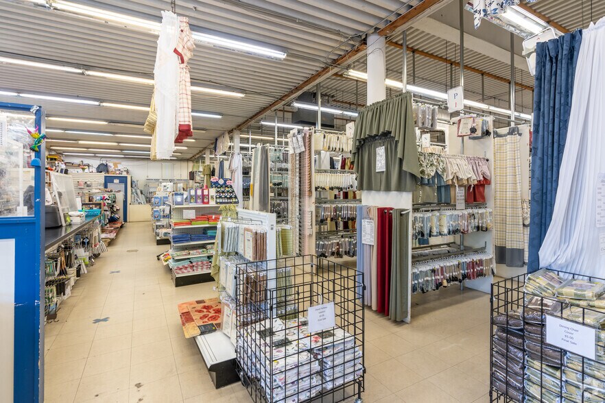 More Photos Of 2695 S Broad St, Hamilton General Retail For Lease