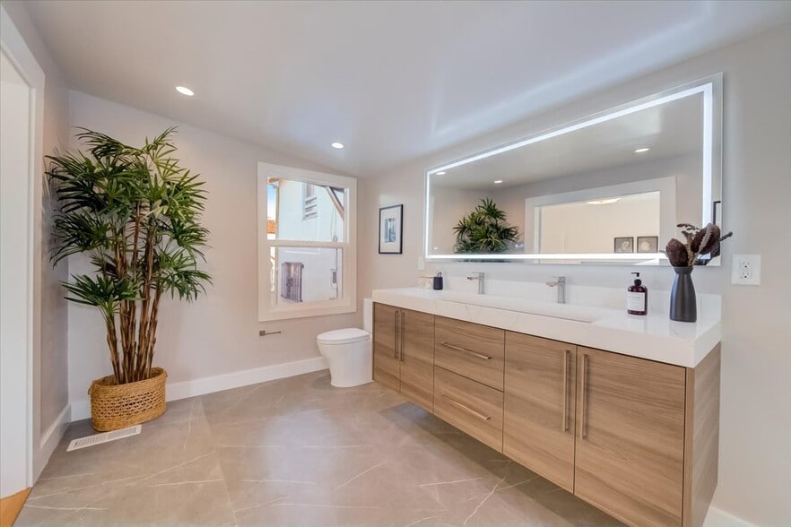 More Photos Of 3435 Dimond Ave, Oakland Land For Sale