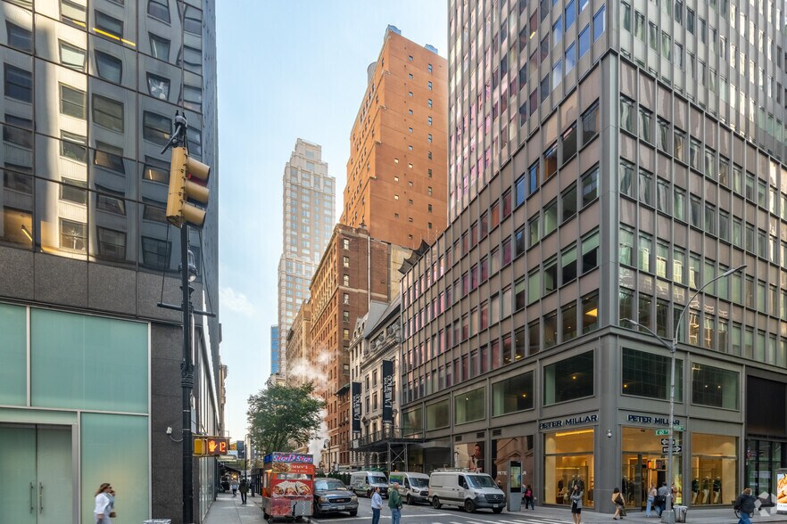 More Photos Of 30 E 60th St, New York Medical For Lease