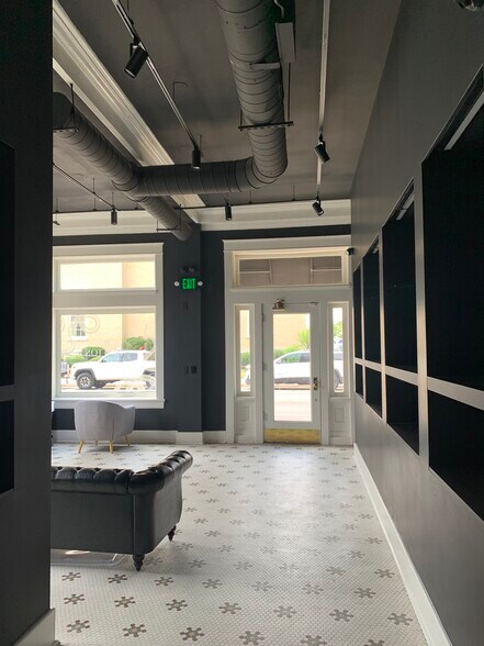 More Photos Of 120 Holmes Ave NE, Huntsville Office For Lease