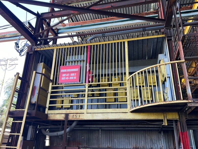 More Photos Of 5101 S 24th Ave, Tampa Manufacturing For Sale