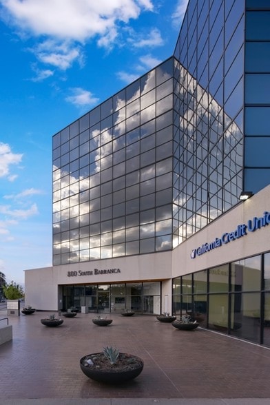 More Photos Of 800 S Barranca Ave, Covina Office For Lease