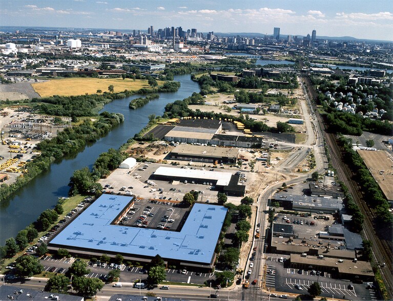 More Photos Of 300 Commercial St, Malden Light Manufacturing For Lease