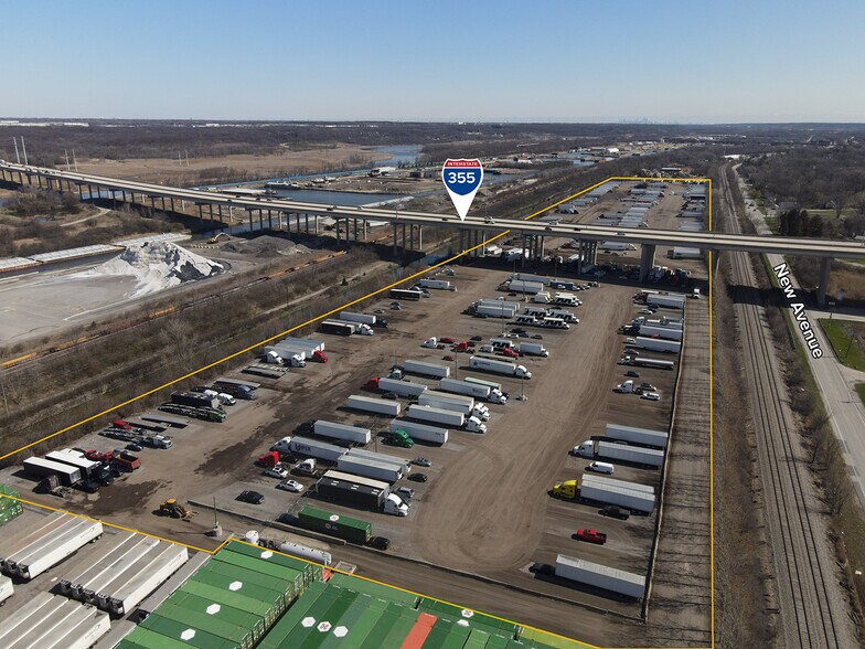 More Photos Of 12300 New Ave, Lemont Truck Terminal For Lease