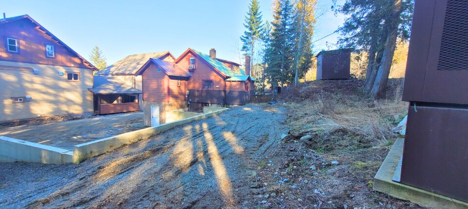 More Photos Of 45 Waterside ln, Sagle Apartments For Sale
