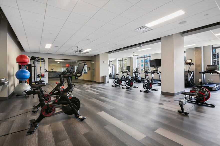 More Photos Of 115 wilcox St, Castle Rock Apartments For Lease